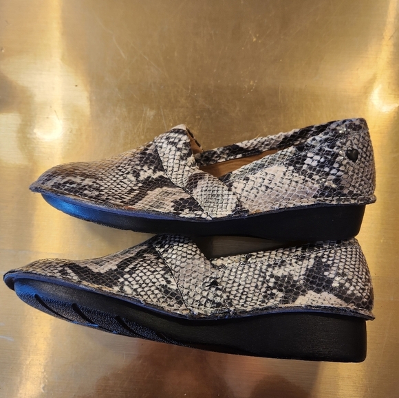 Nurse Mates Shoes Size 8 - Picture 4 of 9